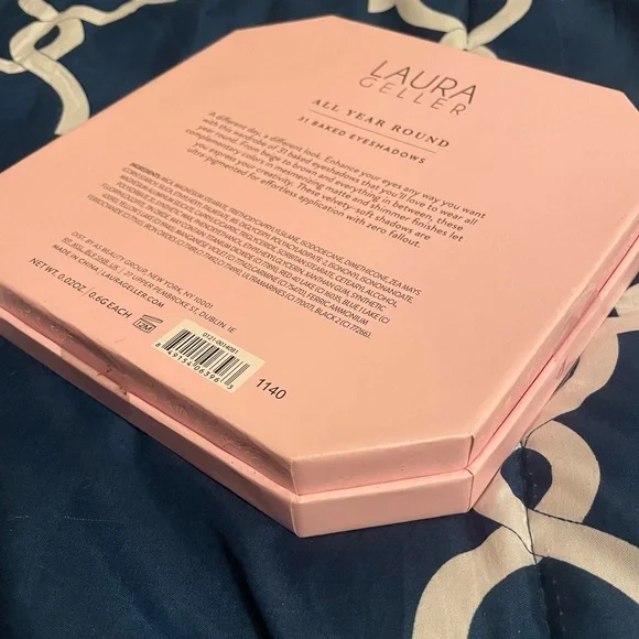 LAURA GELLER NEW YORK Ultimate All Year Round 31 Baked Smoky Eyeshadow Palette - Picture 6 of 6